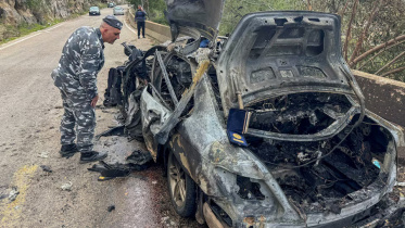 Journalists in south Lebanon.jpg
