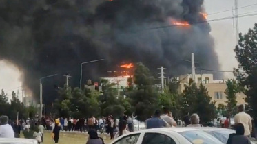 2026-05-05T153319Z_1550535560_RC233LA978QH_RTRMADP_3_IRAN-CRISIS-TEHRAN-FIRE.JPG