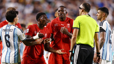 2026-07-12T024137Z_80260307_UP1EM7C07HBRR_RTRMADP_3_SOCCER-WORLDCUP-ARG-SWI.JPG