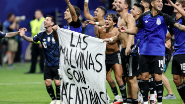 2026-07-15T213841Z_864818289_UP1EM7F1N6HM3_RTRMADP_3_SOCCER-WORLDCUP-ENG-ARG.jpeg