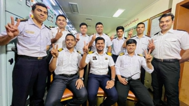 On June 23, MV Banglar Joyjatra successfully crossed the Strait of Hormuz with 31 Bangladeshi sailors on board. Photo: Banglar Joyjatra