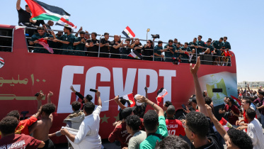 Egypt team returns.jpg