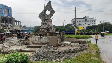 Jhenaidah Bir Sreshtha Hamidur Rahman monument latest update