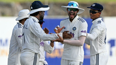 AFP__20260818__C4WR2KF__v2__MidRes__TopshotCricketSriIndTest.jpg