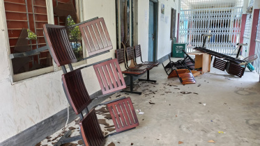 UNO office vandalisation in Gaibandha.jpg