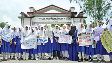 students boycott classes Lalmonirhat