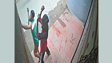 Adabor building attacked by armed men