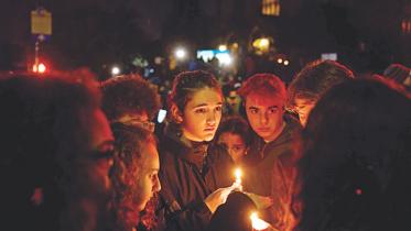 Candlelight vigil in Pittsburgh
