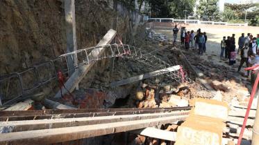 Chattogram-wall-collapse-web.jpg