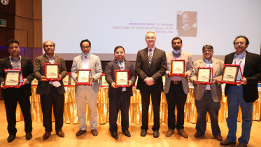 Employee-Recognition-and-Awards-Ceremony.jpg