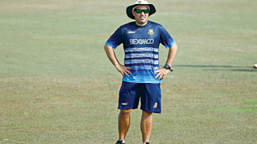 Russell-Domingo.jpg