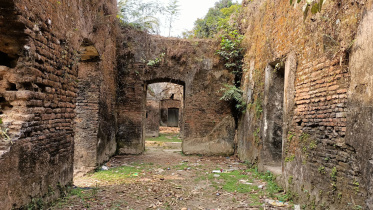 Nawdanga-zamindar-mansion.jpg