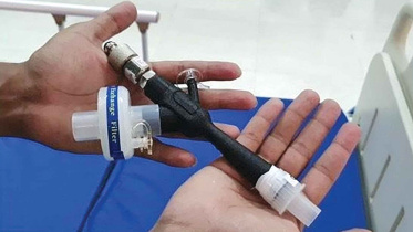 Buet-researchers-portable-ventilator.jpg