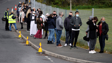UK-vaccine-web.jpg