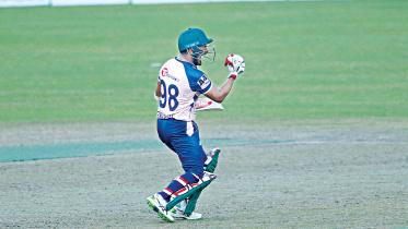 Sheikh-Jamal-batsman-Mohammad-Ashraful.jpg