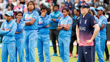 Anya Shrubsole .JPG