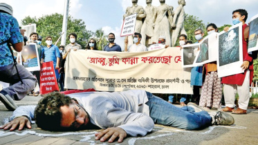 attack-DRIK-gallery-protest.jpg