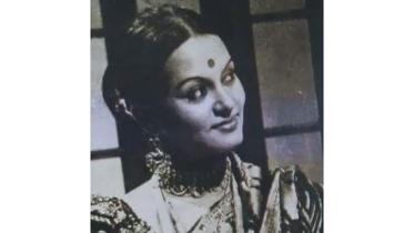 Actor Ajmeri Zaman