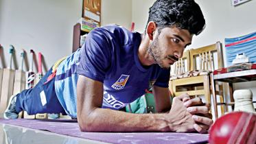 Bangladesh-spinner-Nayeem-Hasan.jpg