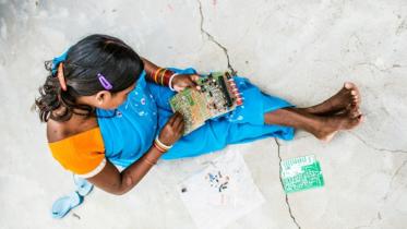 BarefootCollege-LongEN.jpg
