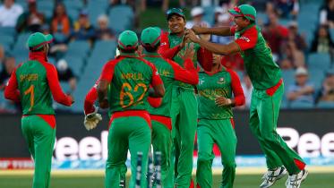 BD-players-celebrate-NS.jpg