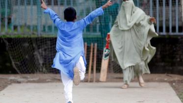 burqa-motherhood.jpg