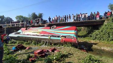 bus ditch Cox’s Bazar.jpg