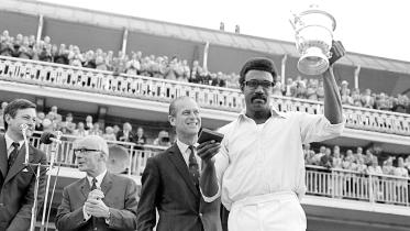 Clive lloyd.jpg