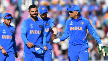 dhoni an kohli.jpg