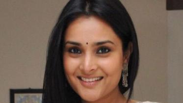 Divya-Spandana-web.jpg