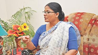DOLLY ZAHUR