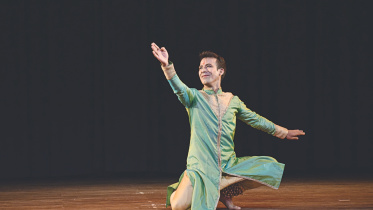 Dreams dance 1.jpg