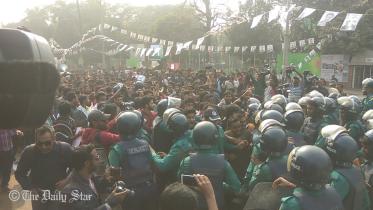 du-4_prabir.jpg