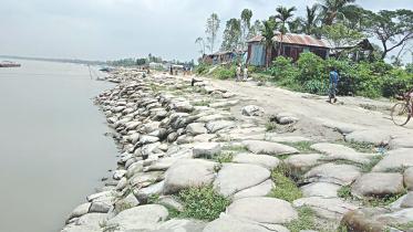 embankment.jpg