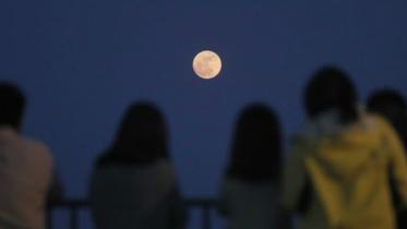 fake-moon-web.jpg