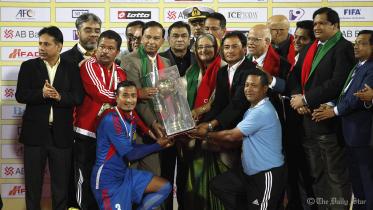 gold cup.jpg