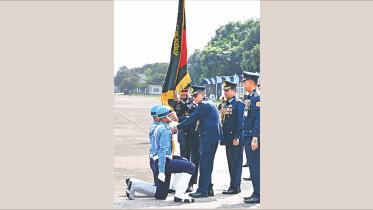 hamid awards air force members.jpg