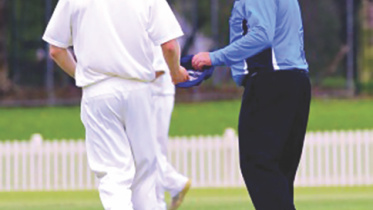 helmets umpire.jpg