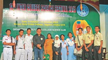 HOLY CROSS COLLEGE