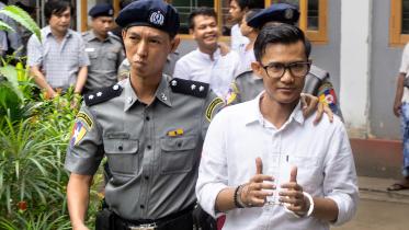 journo-arrest.jpg