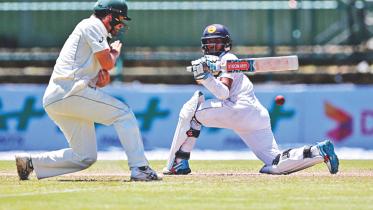 kusal mendis.jpg
