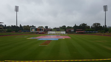 Mangaung Oval rain.jpg