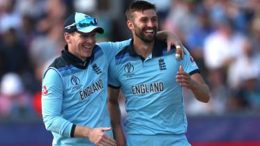 Mark Wood.jpg