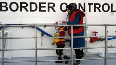 Migrants-1WB.jpg