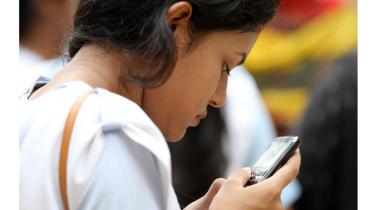 mobile-phone-dsWB.jpg