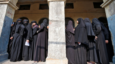Muslim women.jpg
