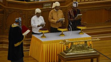 Myanmar-1WB.jpg