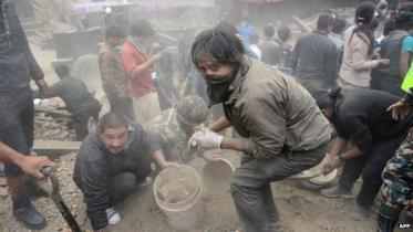 nepal-rescue-2-NEW.jpg