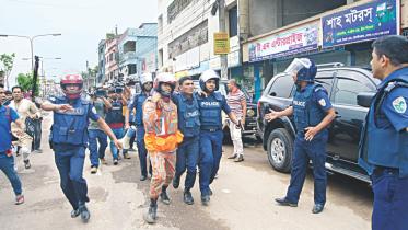police injured.jpg