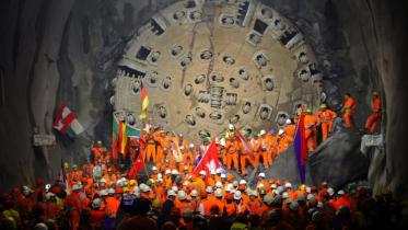 rail tunnel.jpg